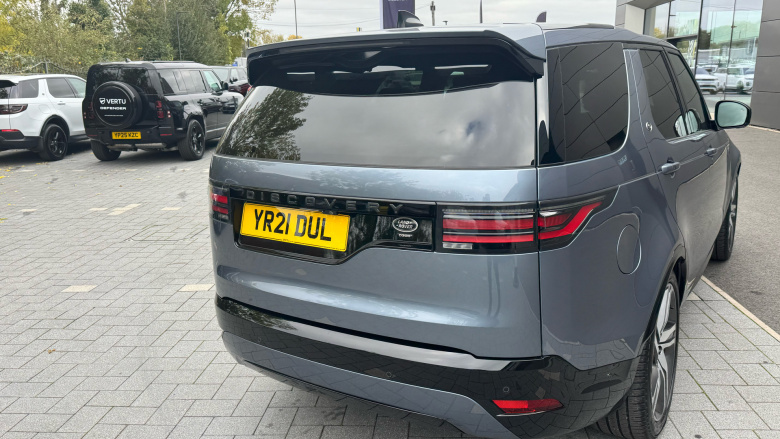 Land Rover Discovery 3.0 D300 R-Dynamic HSE 5dr Auto Diesel Station Wagon